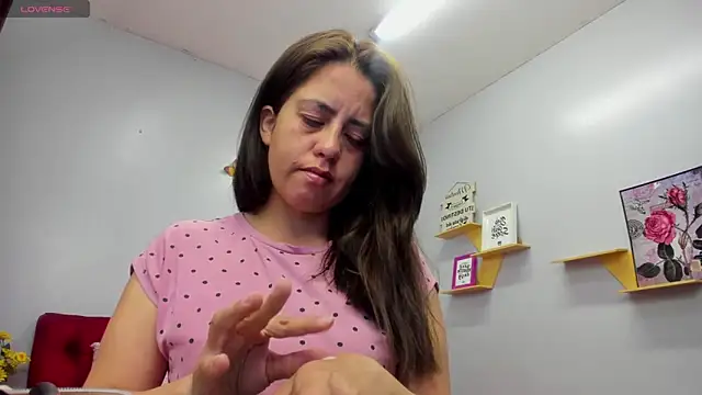 kathina giraldo online show from 10-03-25, 12:35