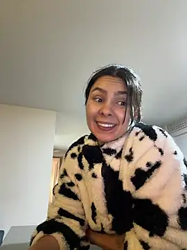 SofiaG  online show from 03-04-25, 01:34