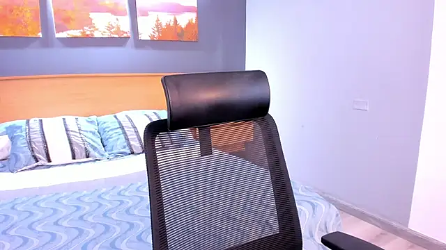 SofiaG  online show from 03-08-25, 03:06