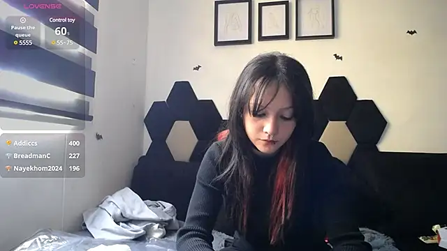 Snapshot of Maki_Zein chatting on 12-04-24, 04:27 Maki Zein online show from 12-04-24, 04:27