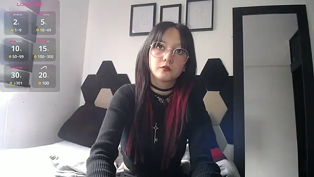 Snapshot of Maki_Zein chatting on 01-24-25, 02:19 Maki Zein online show from 01-24-25, 02:19