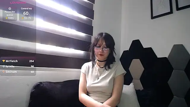 Snapshot of Maki_Zein chatting on 03-11-25, 04:51 Maki Zein online show from 03-11-25, 04:51