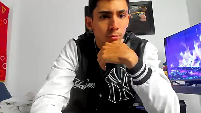 OliverBennet online show from 10-10-25, 04:50