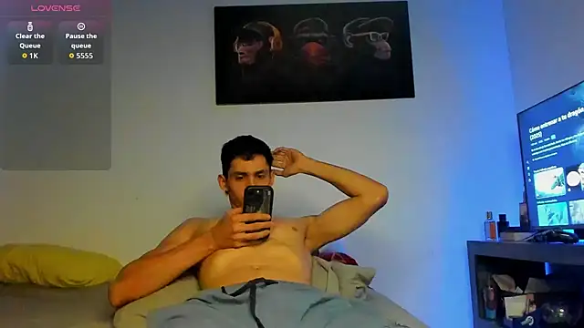 OliverBennet online show from 10-22-25, 01:50