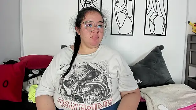 Snapshot of RubyPirsso18 chatting on 02-23-26, 07:00 RubyPirsso18 online show from 02-23-26, 07:00