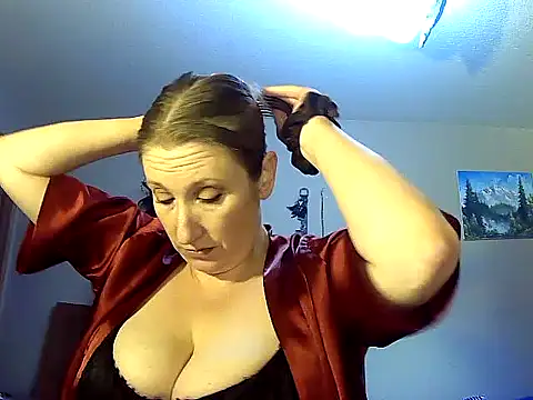 lilyhornyhousewife online show from 01-31-25, 02:04