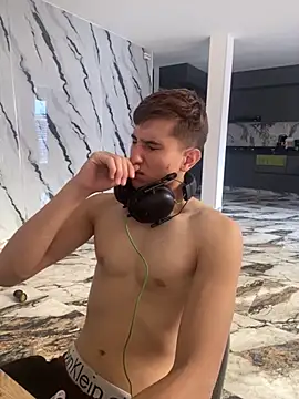 oliver Lz online show from 11-02-25, 07:49