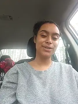 Snapshot of cinnaminnie chatting on 03-16-25, 02:55 cinnaminnie online show from 03-16-25, 02:55