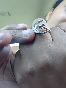 Snapshot of cinnaminnie chatting on 03-19-25, 07:49 cinnaminnie online show from 03-19-25, 07:49