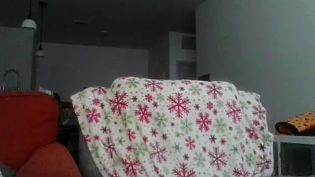 Snapshot of cinnaminnie chatting on 10-27-25, 02:54 cinnaminnie online show from 10-27-25, 02:54