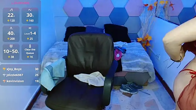 CharloteTaylor  online show from 03-09-25, 05:00