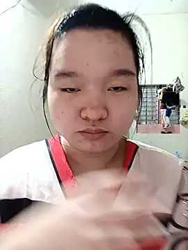 Thomgdee online show from 10-23-25, 01:27