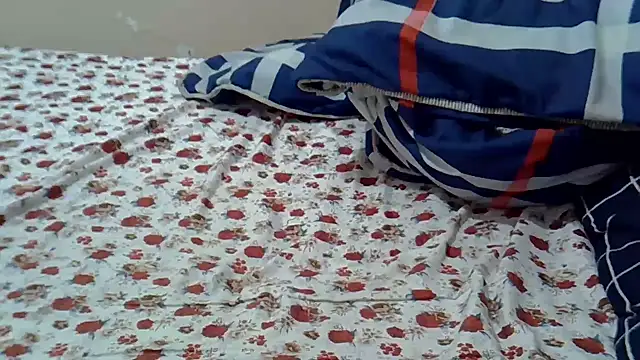 Snapshot of Just_Karu chatting on 06-04-26, 08:31 Just Karu online show from 06-04-26, 08:31