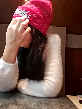 Snapshot of Jujuicy_97 chatting on 12-23-24, 05:06 Jujuicy 97 online show from 12-23-24, 05:06
