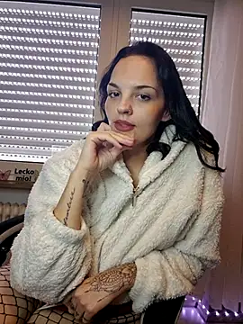 Snapshot of Jujuicy_97 chatting on 02-26-25, 11:30 Jujuicy 97 online show from 02-26-25, 11:30