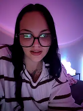 Jujuicy 97 online show from 06-16-26, 08:33
