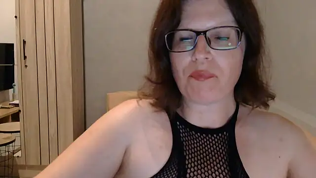 CrimsonMistress online show from 09-26-25, 09:41