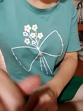 Snapshot of JasminePham chatting on 10-22-25, 07:19 JasminePham online show from 10-22-25, 07:19