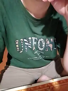 Snapshot of JasminePham chatting on 10-30-25, 01:40 JasminePham online show from 10-30-25, 01:40