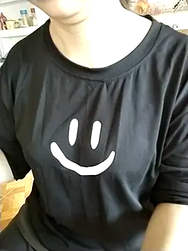 Snapshot of JasminePham chatting on 11-05-25, 12:54 JasminePham online show from 11-05-25, 12:54