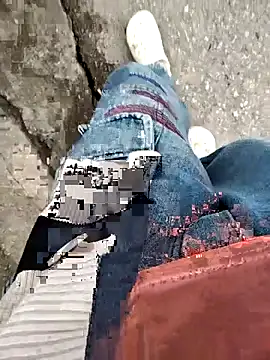 Snapshot of JasminePham chatting on 11-11-25, 07:52 JasminePham online show from 11-11-25, 07:52