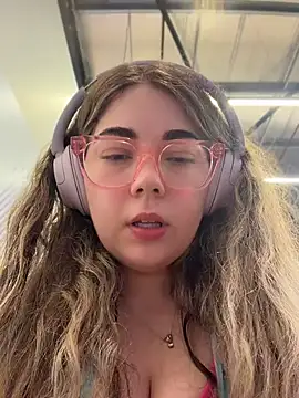 Snapshot of brooklynivy chatting on 06-30-26, 12:39 brooklynivy online show from 06-30-26, 12:39
