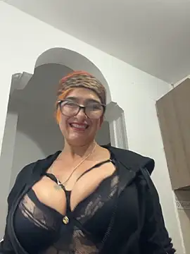 Snapshot of anastasia_and_jordan chatting on 04-24-26, 07:22 anastasia and jordan online show from 04-24-26, 07:22