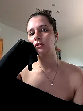 Snapshot of jenna-sxy19 chatting on 08-02-26, 11:19 jenna-sxy19 online show from 08-02-26, 11:19