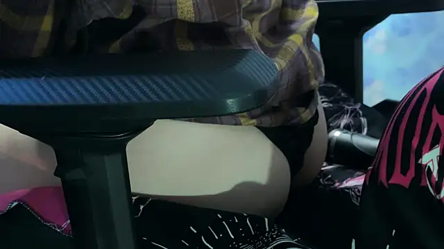 KiraLiLime online show from 03-14-25, 11:45