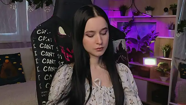 KiraLiLime online show from 03-22-25, 03:31