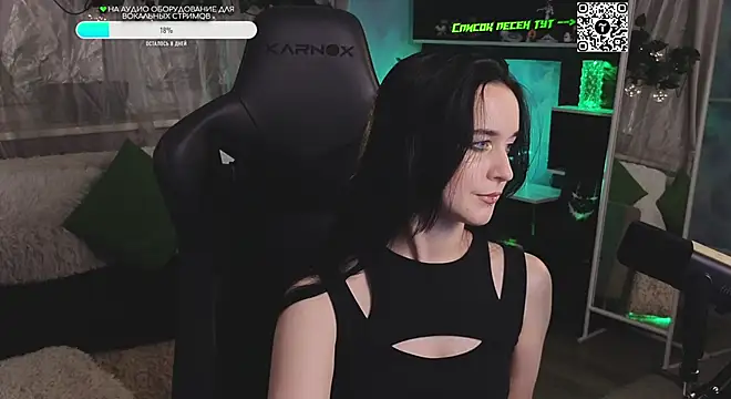 KiraLiLime online show from 09-21-25, 12:12