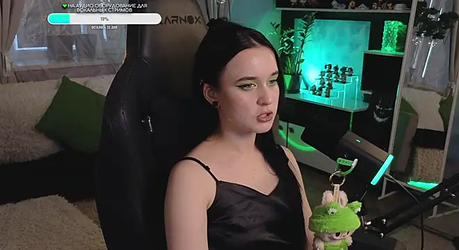 KiraLiLime online show from 09-26-25, 02:43