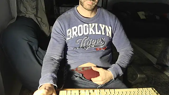 TebaldHot online show from 03-21-25, 01:34