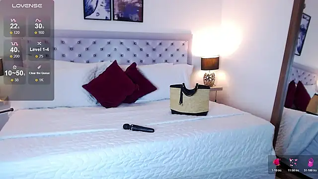 Snapshot of sarascottt chatting on 03-17-26, 02:42 sarascottt online show from 03-17-26, 02:42