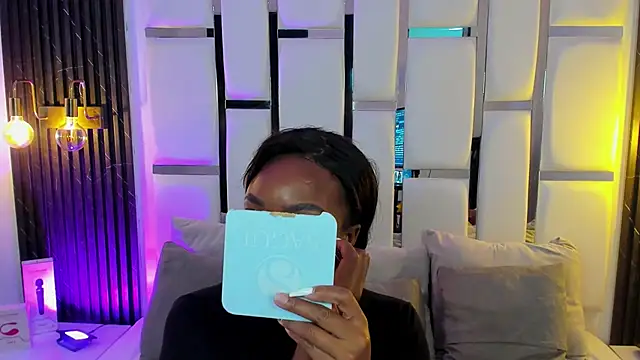 Snapshot of mia_schwarz chatting on 10-22-25, 10:09 mia schwarz online show from 10-22-25, 10:09