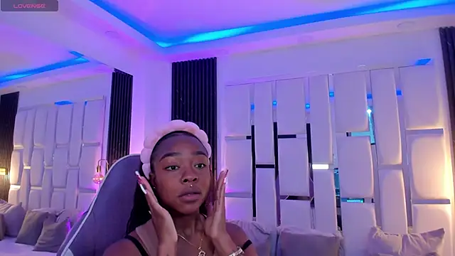 mia schwarz online show from 11-12-25, 10:09