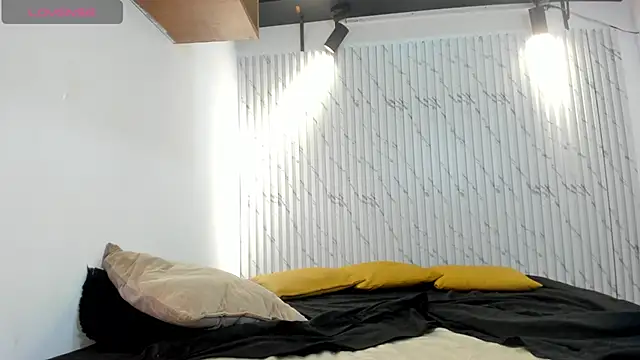 danielclarton1 online show from 01-12-25, 04:00