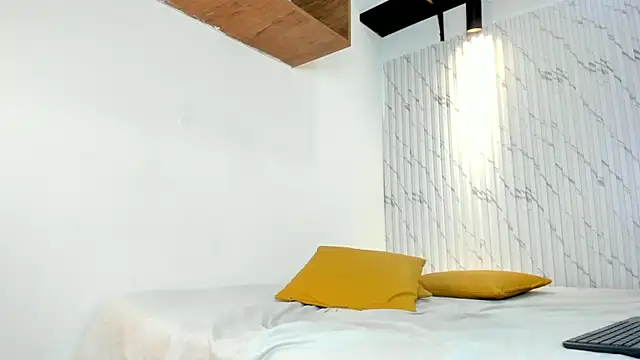 danielclarton1 online show from 01-20-25, 11:21