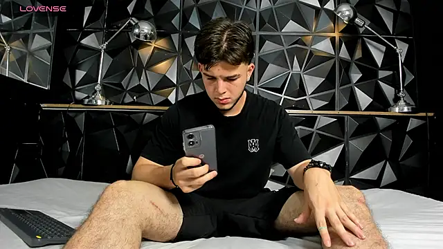 danielclarton1 online show from 01-21-25, 02:37