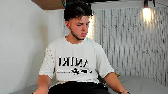 danielclarton1 online show from 01-24-25, 06:46