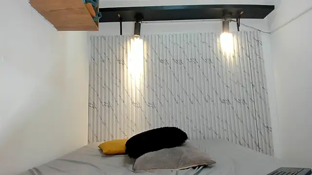 danielclarton1 online show from 01-28-25, 03:36