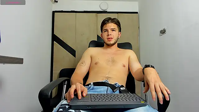 danielclarton1 online show from 02-03-25, 04:04