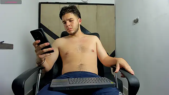 danielclarton1 online show from 02-03-25, 10:14