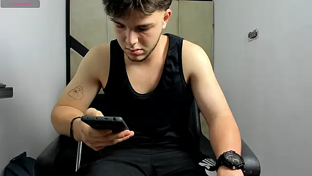 danielclarton1 online show from 02-05-25, 08:00