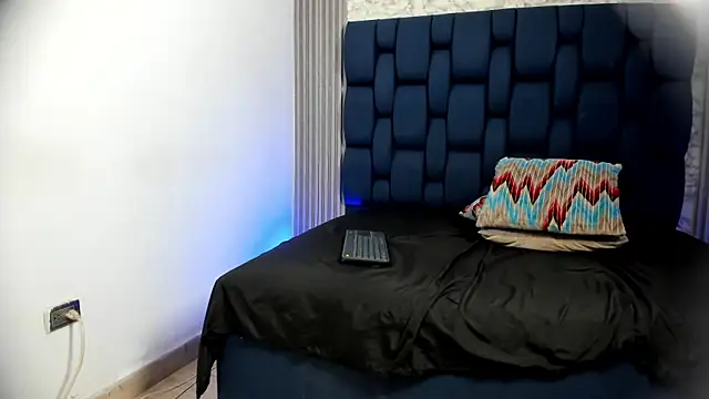 danielclarton1 online show from 02-06-25, 10:53