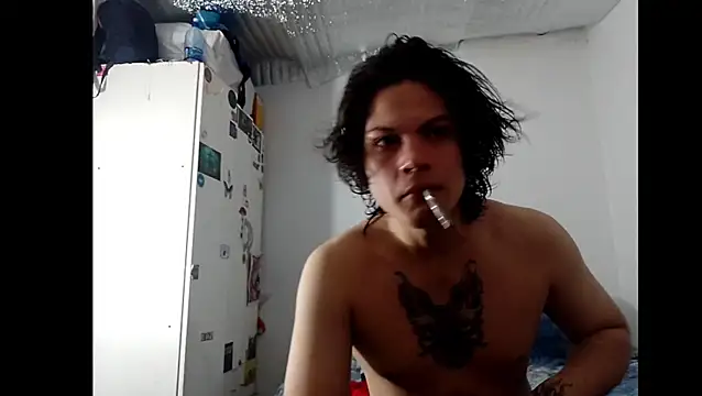 Snapshot of Xtrem3HARDxxx chatting on 10-24-25, 03:47 Xtrem3HARDxxx online show from 10-24-25, 03:47