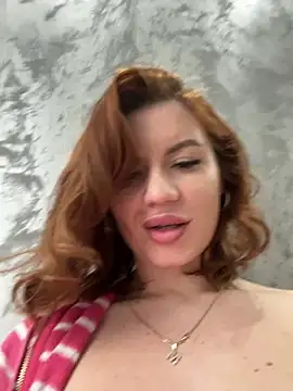 Snapshot of MayaMR chatting on 12-11-24, 01:17 MayaMR online show from 12-11-24, 01:17