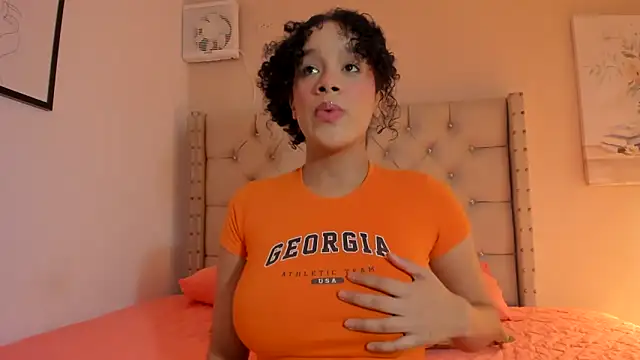 vanesasexyhot21 online show from 12-22-25, 02:30