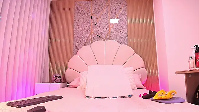 aisha sh online show from 10-31-25, 12:06