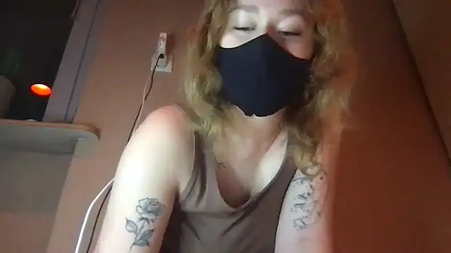 Snapshot of DirtyAlexIs chatting on 01-11-25, 10:51 DirtyAlexIs online show from 01-11-25, 10:51